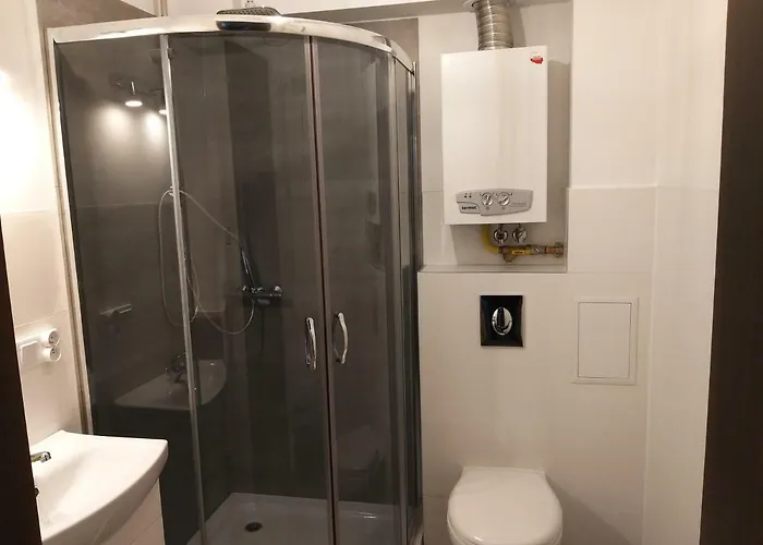 De Gaulle'a 20 דירה *